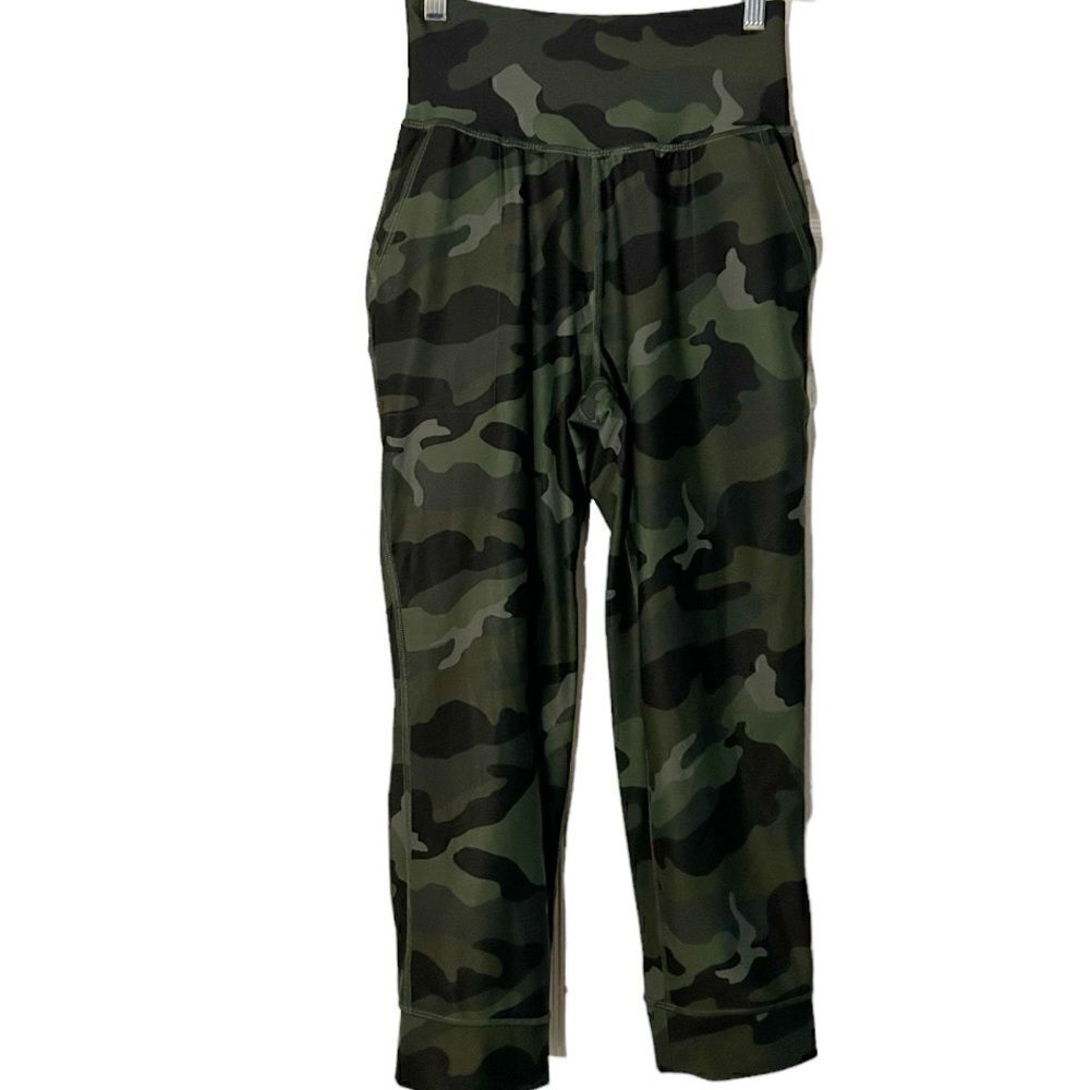 Old Navy Green Camouflage Powersoft High Rise Joggers Size Small